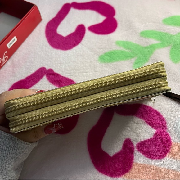 Far Nine Long Zip Wallet -NWB - Picture 7 of 12